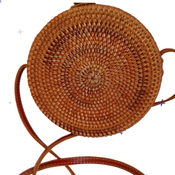 Handwoven Round Rattan Wicker Crossbody Boho Bag - Picture 2 of 5